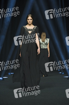 Alvarno Fashion Show auf der Mercedes-Benz Fashion Week Madrid AW 2017