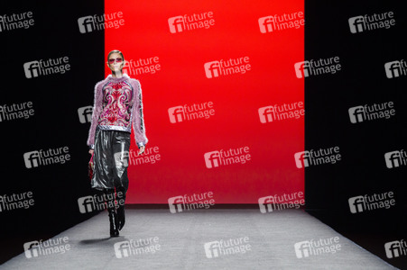 Custo Fashion Show auf der Mercedes-Benz Fashion Week Madrid AW 2017
