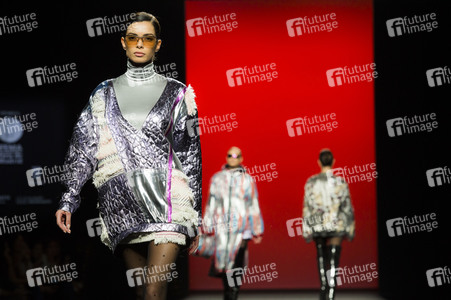 Custo Fashion Show auf der Mercedes-Benz Fashion Week Madrid AW 2017
