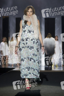 Duyos Fashion Show auf der Mercedes-Benz Fashion Week Madrid AW 2017