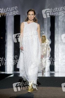 Duyos Fashion Show auf der Mercedes-Benz Fashion Week Madrid AW 2017