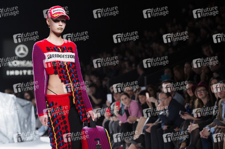 Maria ke Fisherman Fashion Show auf der Mercedes-Benz Fashion Week Madrid AW 2017
