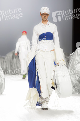 Maria ke Fisherman Fashion Show auf der Mercedes-Benz Fashion Week Madrid AW 2017