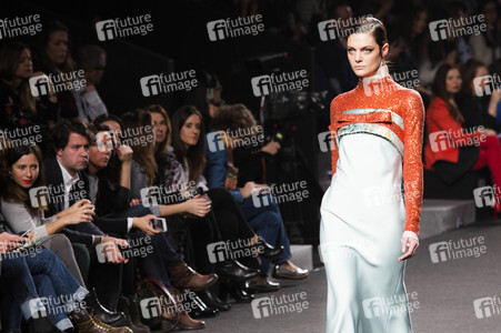 2nd Skin Fashion Show auf der Mercedes-Benz Fashion Week Madrid AW 2017