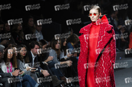 2nd Skin Fashion Show auf der Mercedes-Benz Fashion Week Madrid AW 2017