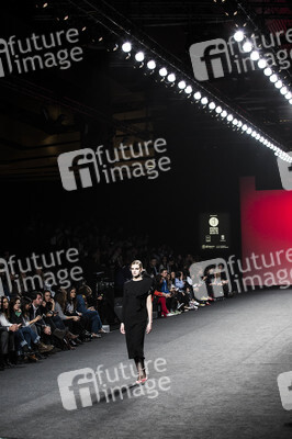 2nd Skin Fashion Show auf der Mercedes-Benz Fashion Week Madrid AW 2017
