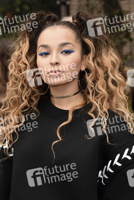 Topshop Unique Fashion Show, London Fashion Week AW17