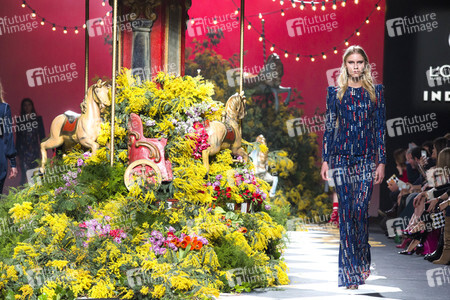 Jorge Vázquez Fashion Show auf der Mercedes-Benz Fashion Week Madrid AW 2017