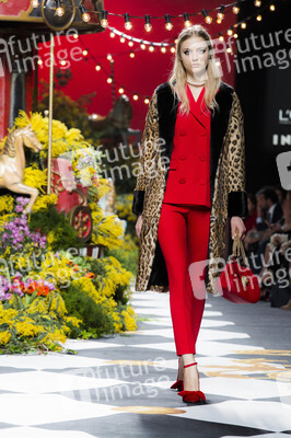 Jorge Vázquez Fashion Show auf der Mercedes-Benz Fashion Week Madrid AW 2017