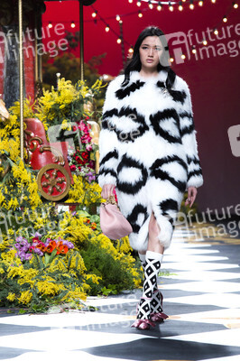 Jorge Vázquez Fashion Show auf der Mercedes-Benz Fashion Week Madrid AW 2017