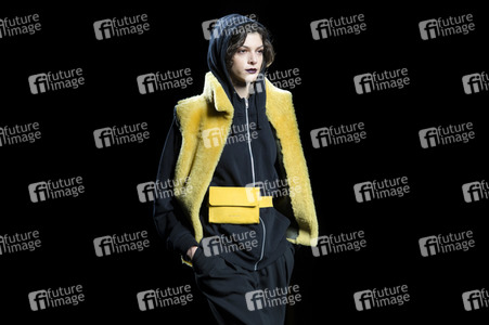 Jesús Lorenzo  Fashion Show auf der Mercedes-Benz Fashion Week Madrid AW 2017