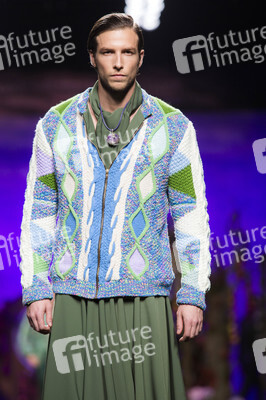 Francis Montesinos Fashion Show auf der Mercedes-Benz Fashion Week Madrid AW 2017
