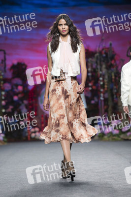 Francis Montesinos Fashion Show auf der Mercedes-Benz Fashion Week Madrid AW 2017