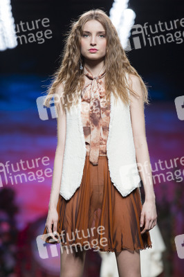 Francis Montesinos Fashion Show auf der Mercedes-Benz Fashion Week Madrid AW 2017