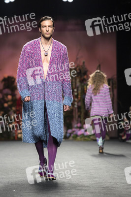 Francis Montesinos Fashion Show auf der Mercedes-Benz Fashion Week Madrid AW 2017