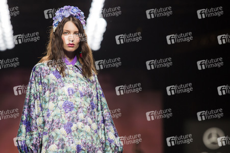 Francis Montesinos Fashion Show auf der Mercedes-Benz Fashion Week Madrid AW 2017
