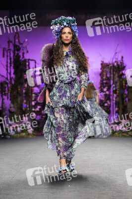 Francis Montesinos Fashion Show auf der Mercedes-Benz Fashion Week Madrid AW 2017