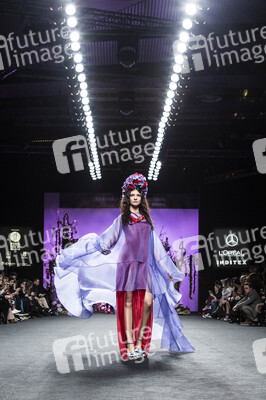 Francis Montesinos Fashion Show auf der Mercedes-Benz Fashion Week Madrid AW 2017