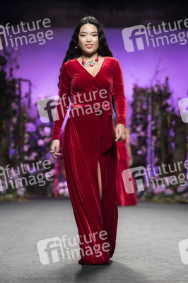 Francis Montesinos Fashion Show auf der Mercedes-Benz Fashion Week Madrid AW 2017