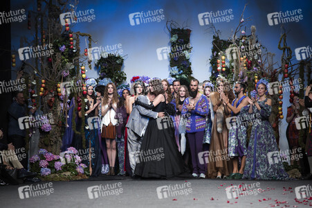 Francis Montesinos Fashion Show auf der Mercedes-Benz Fashion Week Madrid AW 2017
