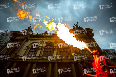 Feuerspucker beim Karneval in Sao Paulo