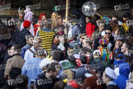 Weiberfastnacht in Köln
