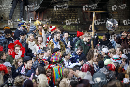 Weiberfastnacht in Köln