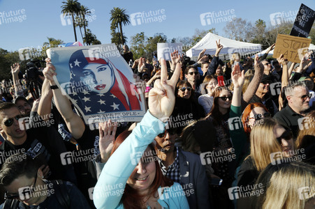UTA's United Voices Kundgebung in Beverly Hills
