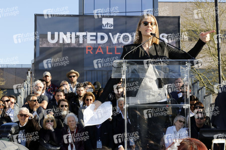 UTA's United Voices Kundgebung in Beverly Hills