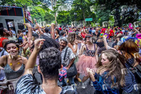 Carnival Parade 'Minhoqueens of the Arouche' in Sao Paulo