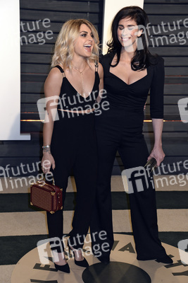 Vanity Fair Oscar Party 2017 in Beverly Hills