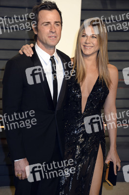 Vanity Fair Oscar Party 2017 in Beverly Hills