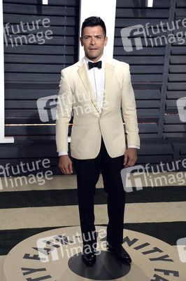 Vanity Fair Oscar Party 2017 in Beverly Hills