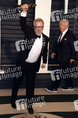 Vanity Fair Oscar Party 2017 in Beverly Hills