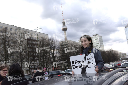 Demonstration für die Freilassung von Deniz Yücel in Berlin