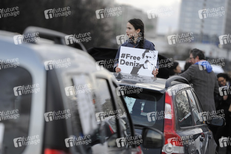 Demonstration für die Freilassung von Deniz Yücel in Berlin