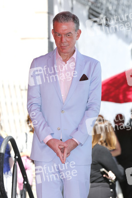 Elvis Duran erhält einen Stern auf dem Hollywood Walk of Fame in Los Angeles