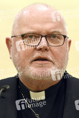 Pressekonferenz zur Deutschen Bischofskonferenz in Bensberg