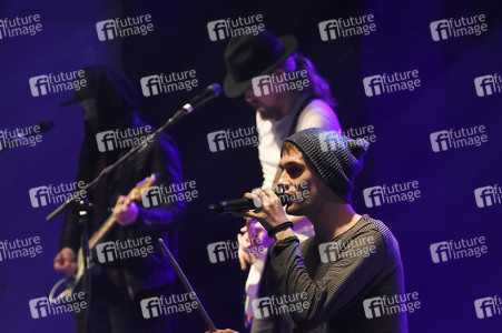 Konzert von Walking on Cars in Hannover