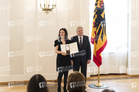 Ordensverleihung zum Internationalen Frauentag in Berlin