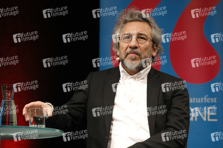 lit.Cologne Veranstaltung 'Die Freiheit des Wortes ist ein universelles Recht der Menschheit' in Köln