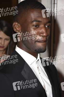 Preview der Serie 'Roots' in München