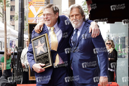 John Goodman erhält einen Stern auf dem Hollywood Walk of Fame in Los Angeles