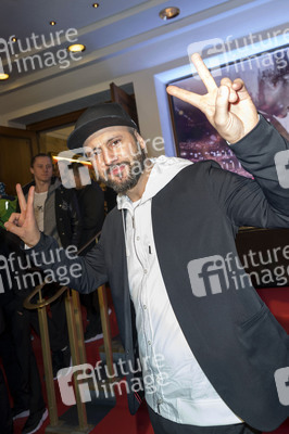 Screening 'Flying Revolution' in Berlin