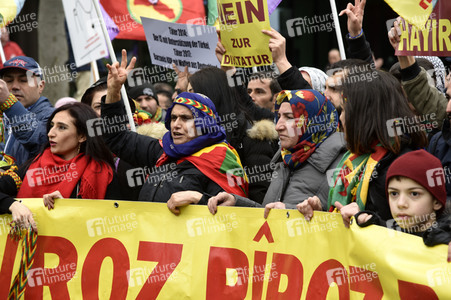 Kurden-Demonstration in Frankfurt