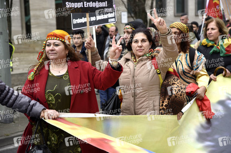 Kurden-Demonstration in Frankfurt