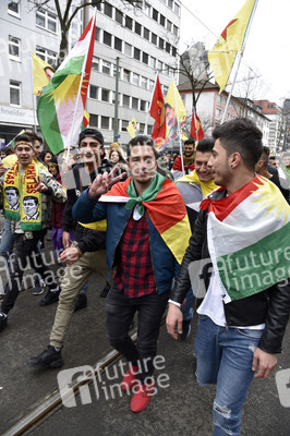 Kurden-Demonstration in Frankfurt