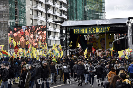Kurden-Demonstration in Frankfurt
