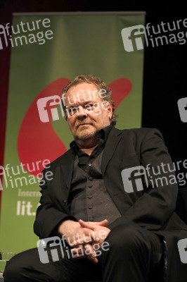 Michael Volle und Stefko Hanushevsky auf der lit.Cologne 2017 in Köln