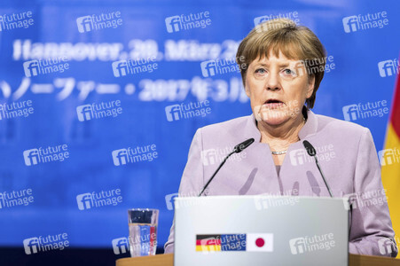 Pressekonferenz von Angela Merkel und Shinzo Abe in Hannover